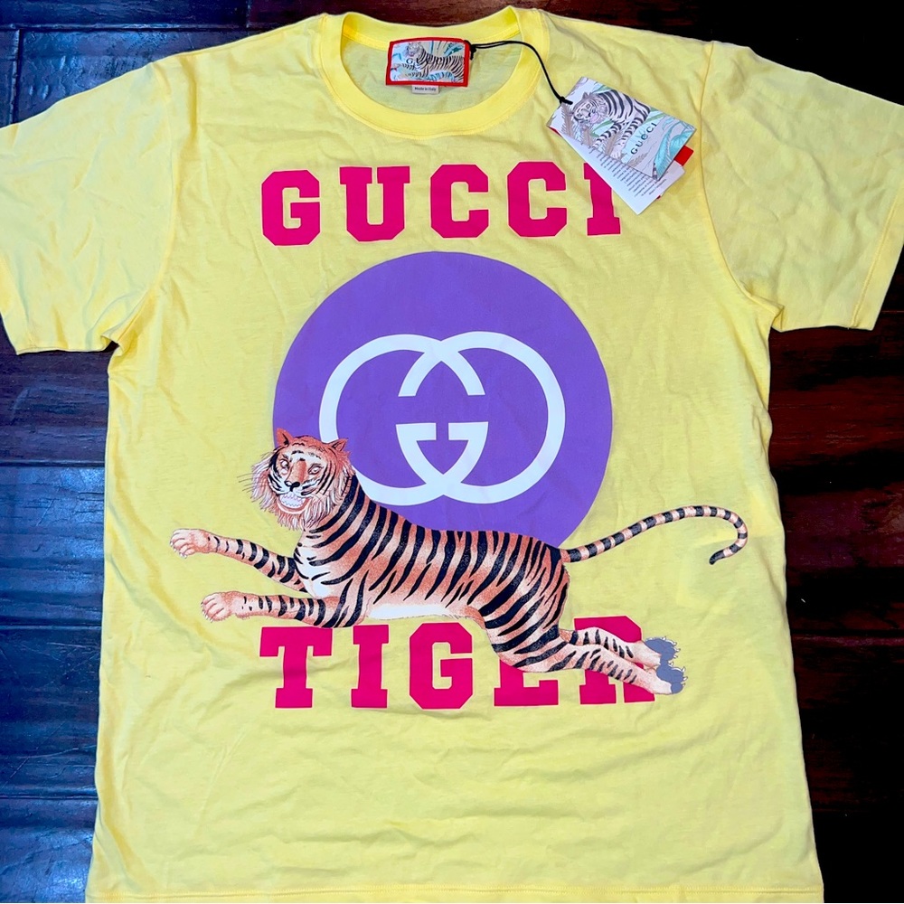 Real Gucci T-shirt size small